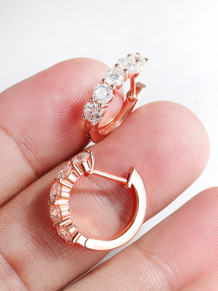 Aurora – Sparkling Moissanite Hoop Earrings