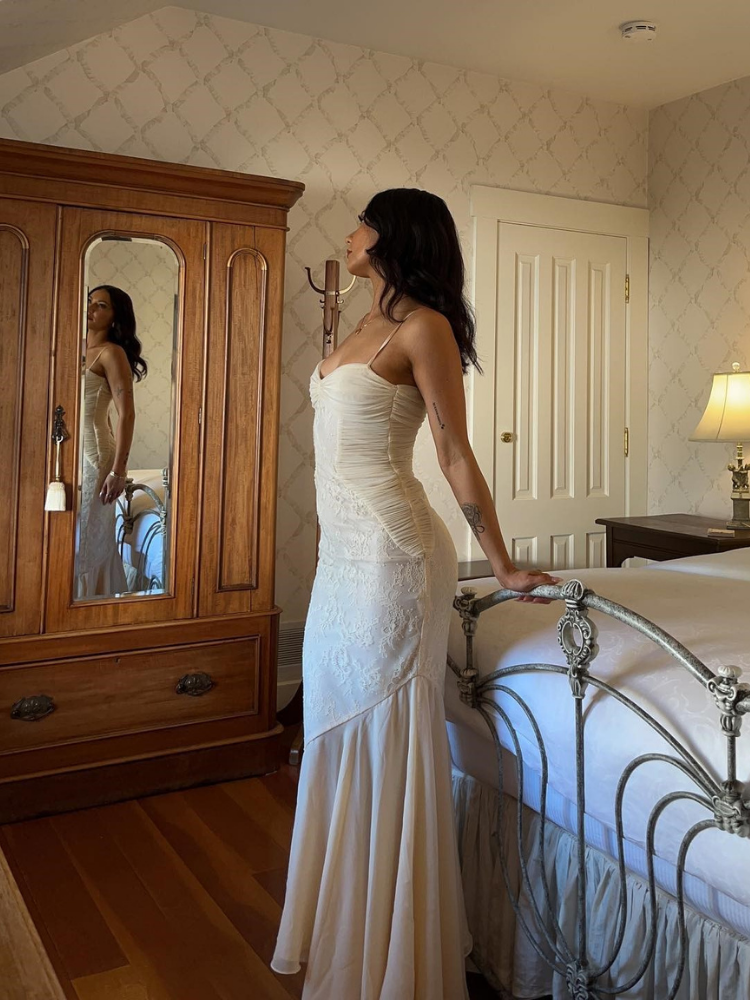 Celina - Maxi Bodycon Dress with Lace Detail in Champagne